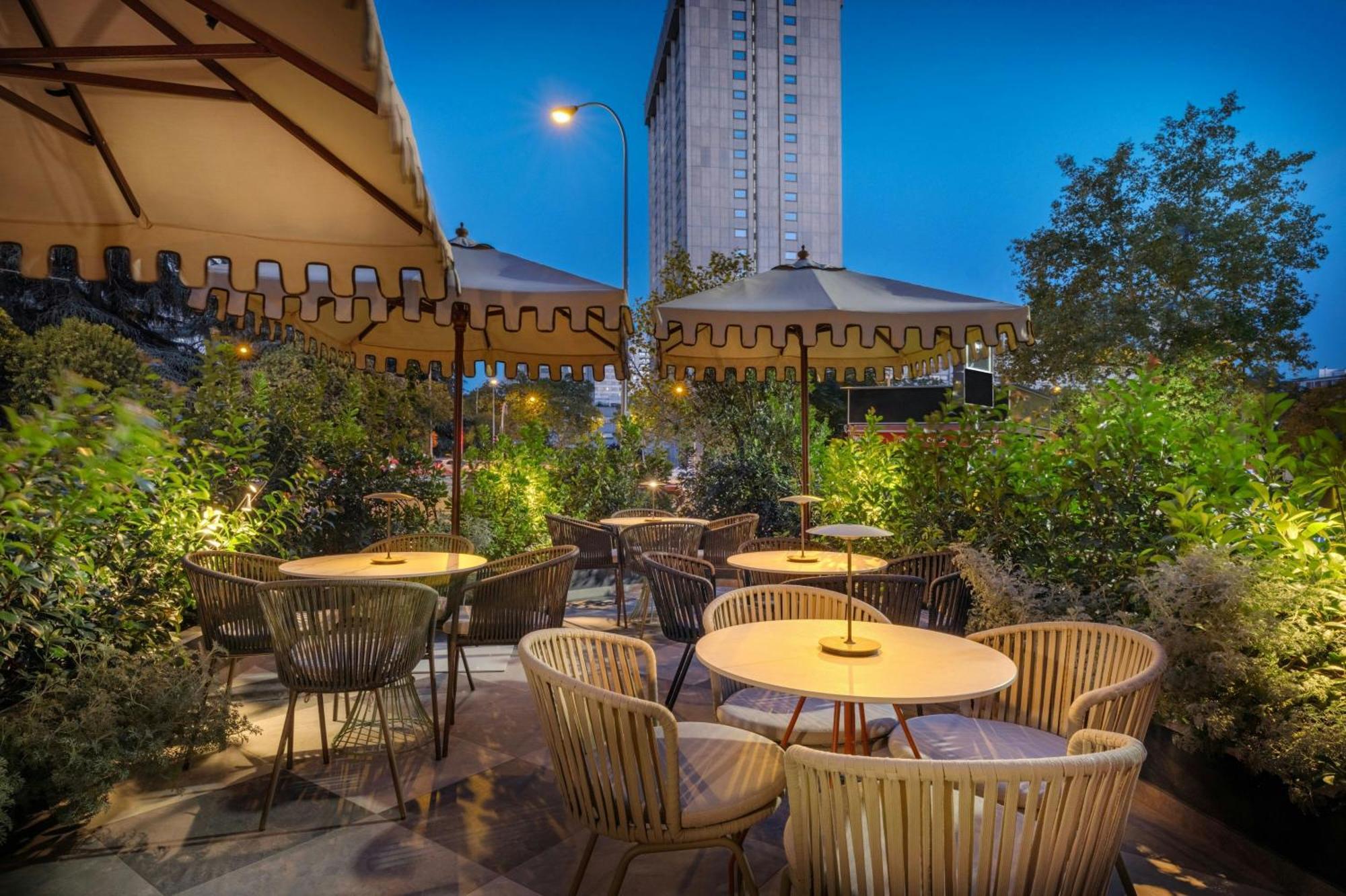 The Westin Madrid Cuzco Exterior foto
